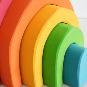 Arcoíris Casa Montessori de Madera