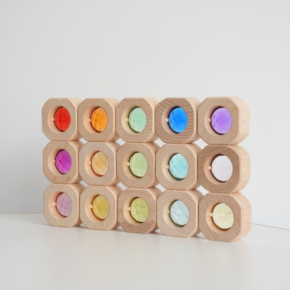 Bloques de Madera con Gemas de Colores – Juego Sensorial Montessori