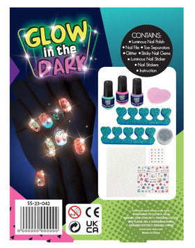 Estudio de Arte de Uñas Glow in the Dark