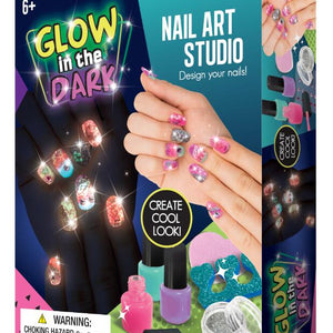 Estudio de Arte de Uñas Glow in the Dark