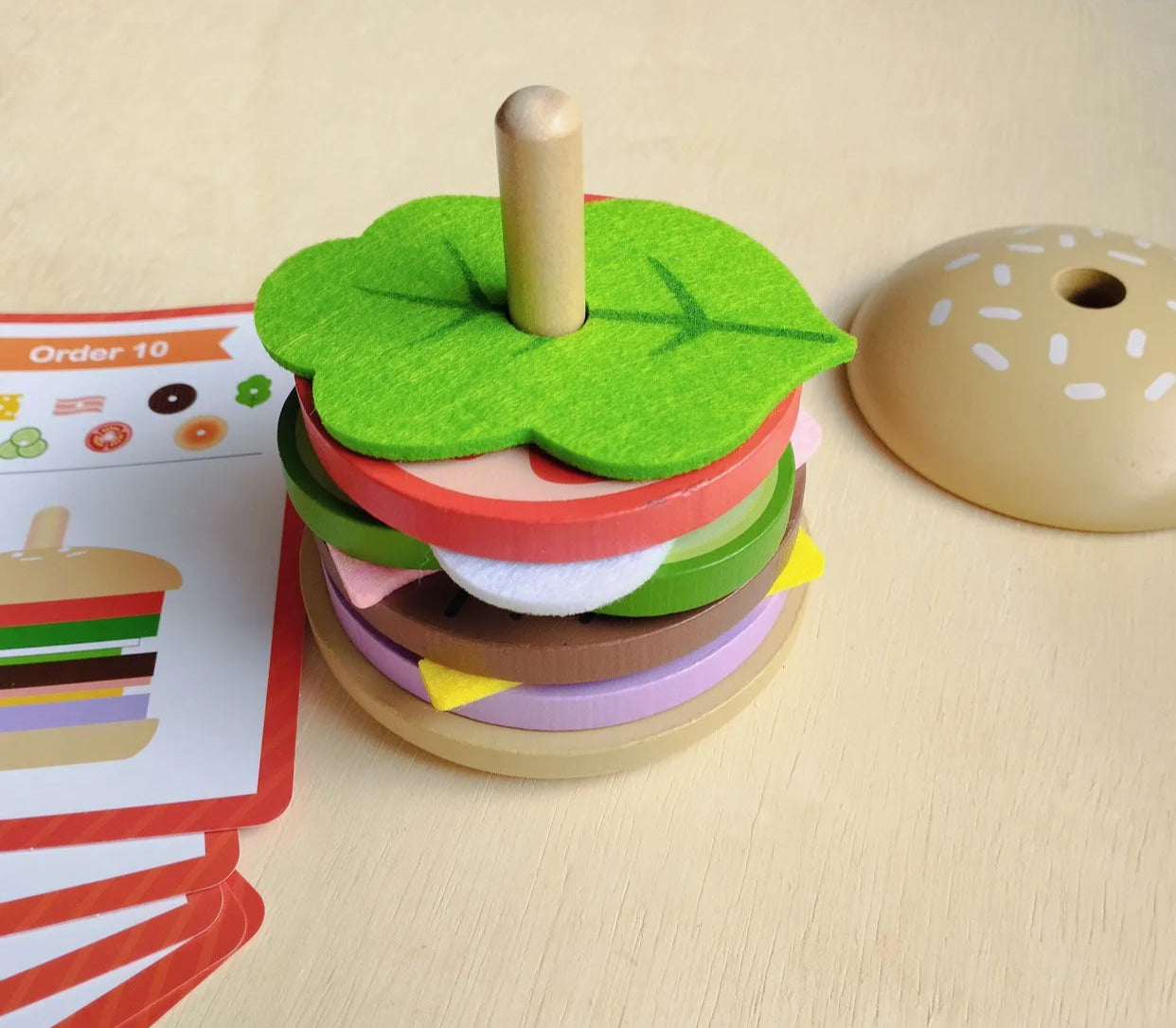 Juego de Hamburguesa Apilable con Tarjetas