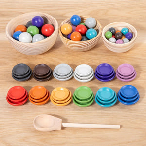 Juego Montessori de Clasificación – 12 Colores con Bolas y Platitos de Madera