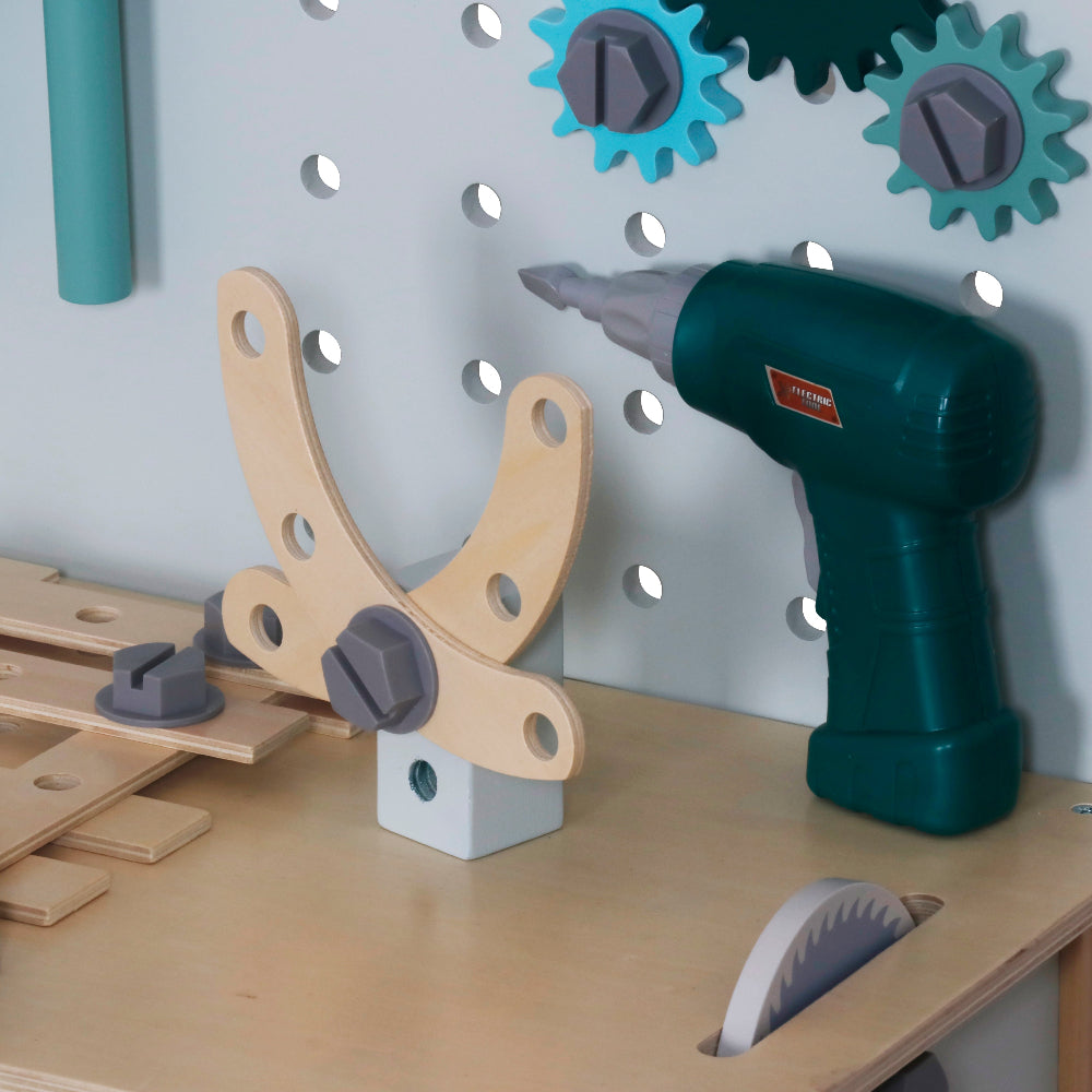 Mesa de Trabajo de Madera – Juego de Herramientas