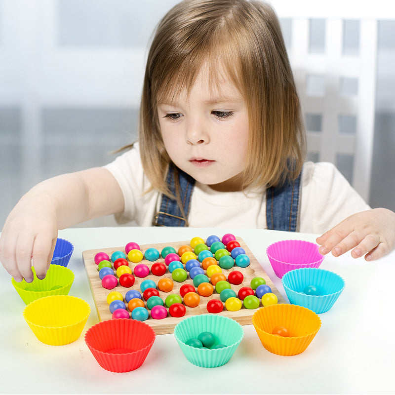 Juego de Pinzas con Bolitas de Colores Montessori