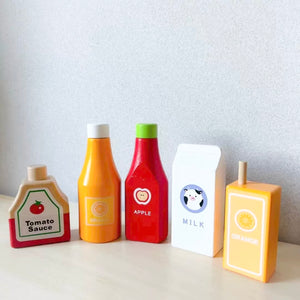 Set de Botellas y Alimentos de Madera