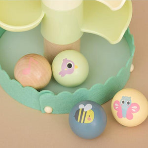 Torre de Bolas de Madera 